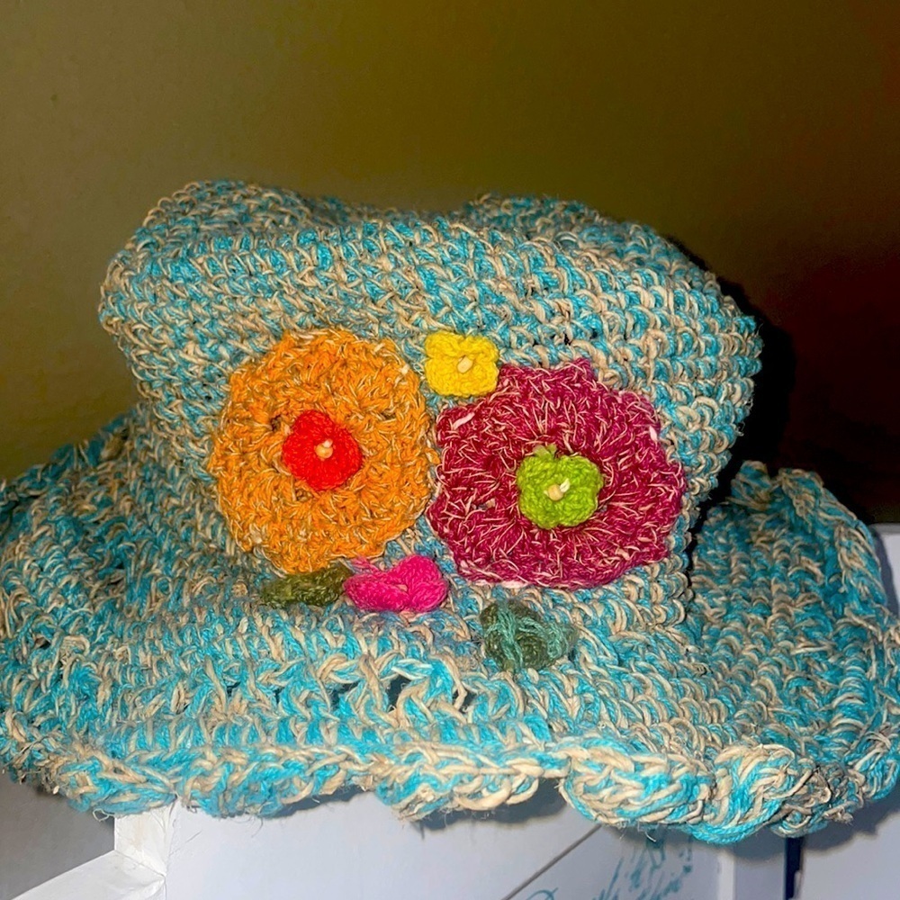 Hemp & Cotton Beach Vacay Hat Made in Nepal- teal knit w flowers - Picture 2 of 8